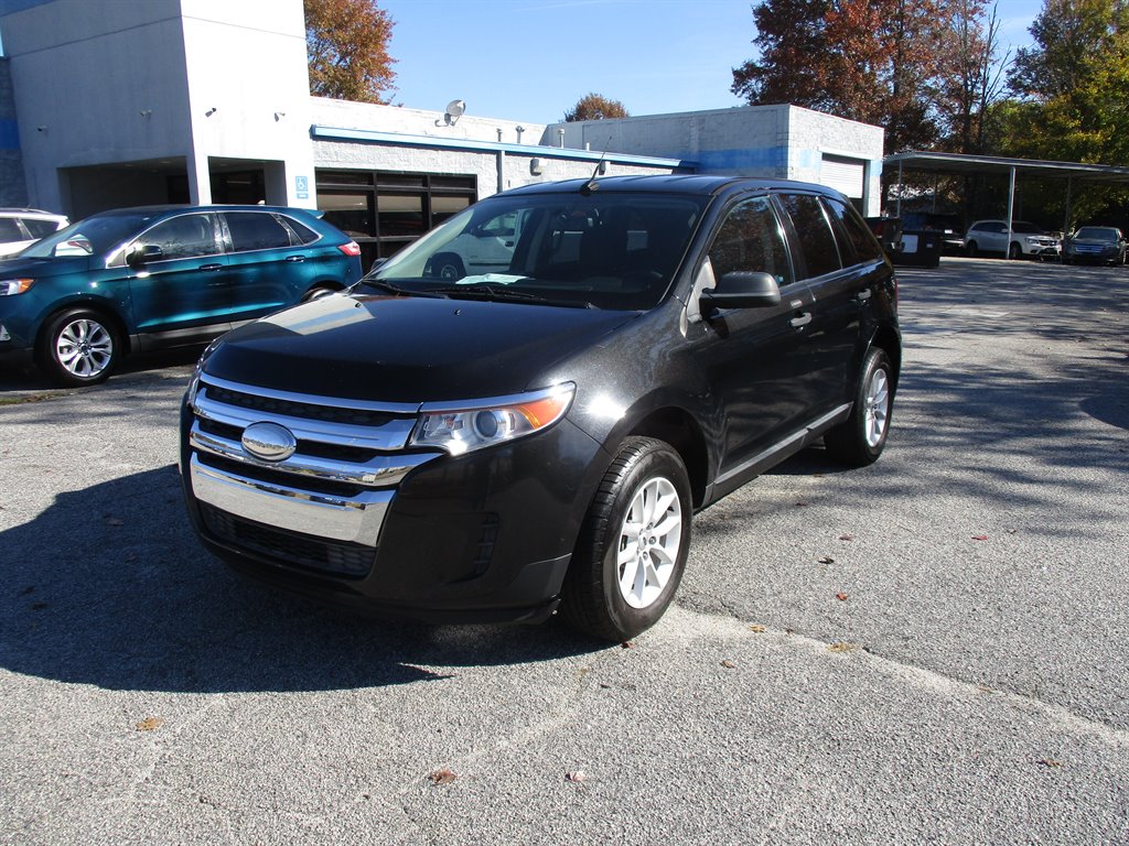 2013 Ford Edge SE's photo