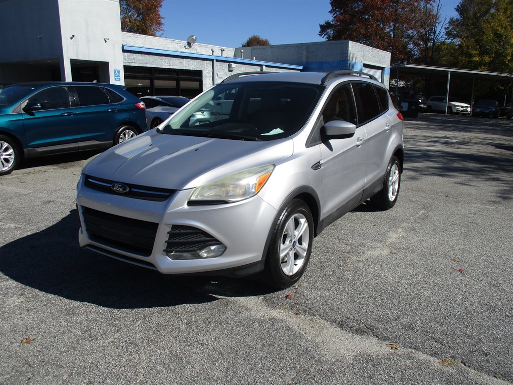 2014 Ford Escape SE's photo