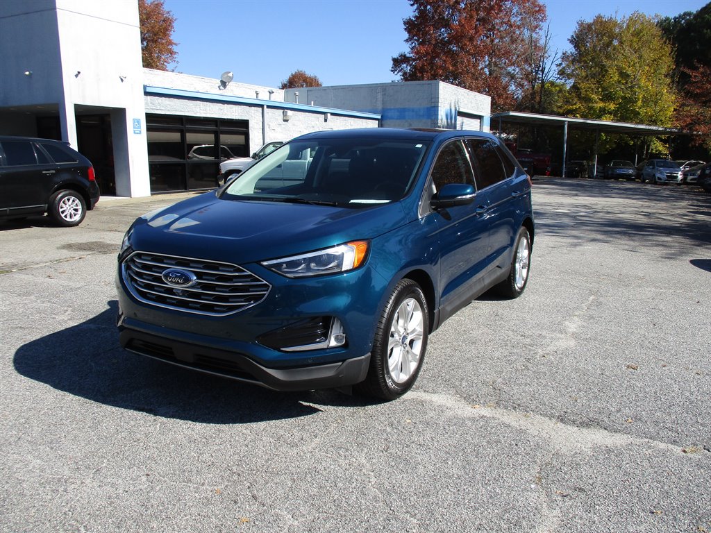 2020 Ford Edge Titanium's photo